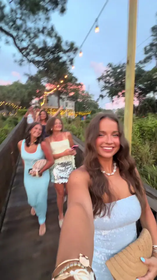 AJ's Grayton Beach in 30A showing bachelorette party, drinks, atmosphere, video by oliviarandolph on TikTok