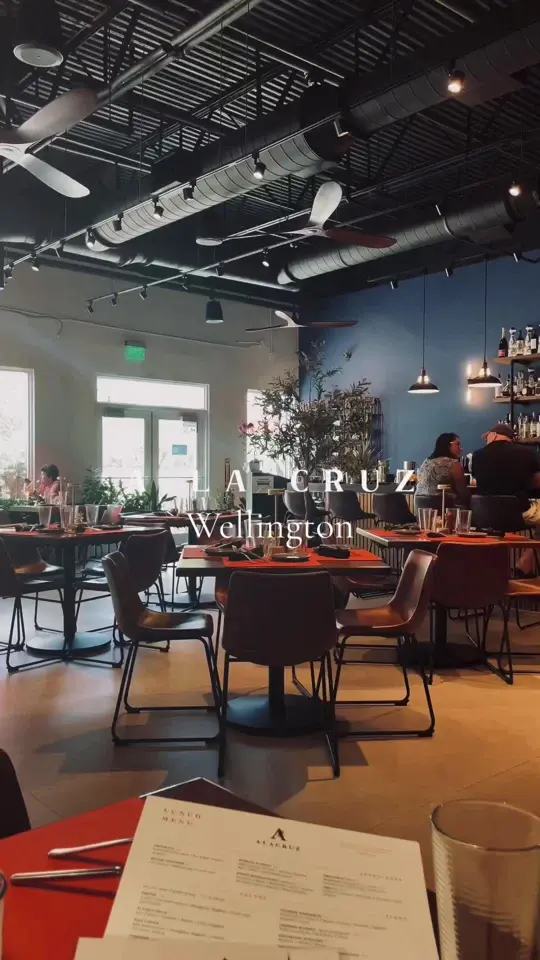  in Florida showing visit, restaurant, video by carutardelli on TikTok