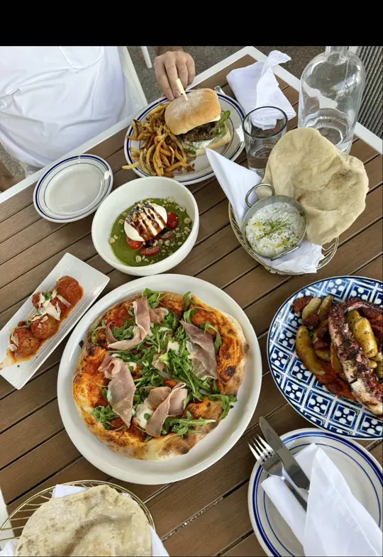 Alder & Oak in Jacksonville showing food, good food; atmosphere, great vibes, video by tommysafer on TikTok