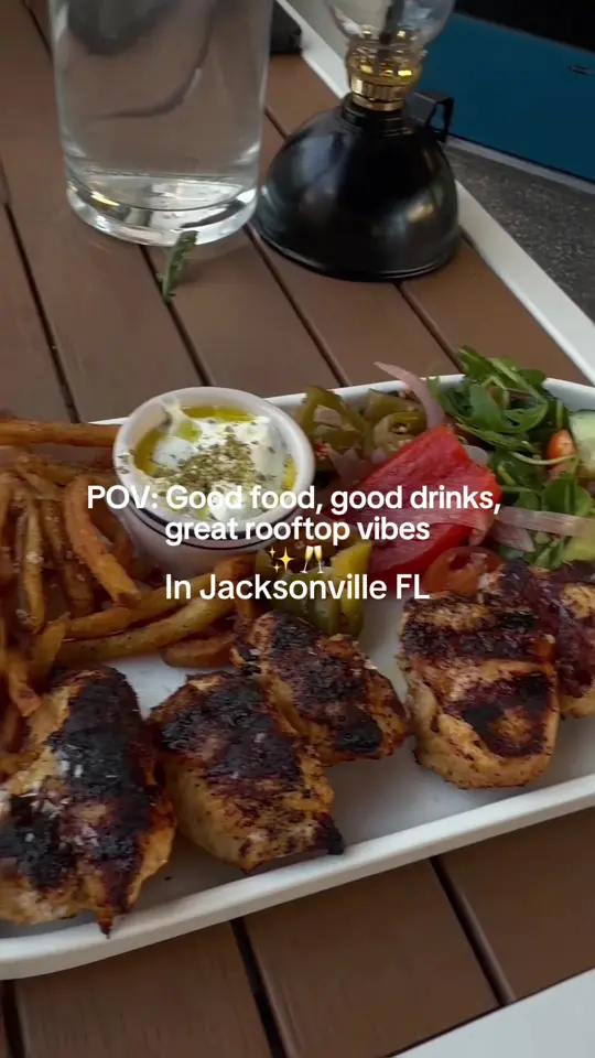 Alder & Oak in Jacksonville showing review, atmosphere, visit, video by ashleystdavis on TikTok