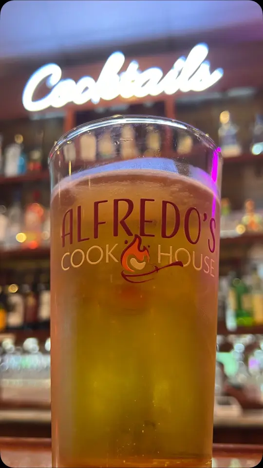 Alfredo's Cookhouse in Key Largo showing happy hour, drinks, video by Alfredo's cookhouse on Facebook