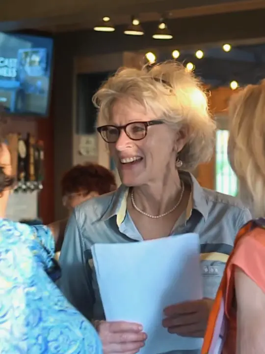 Alice's on Bayview in Panama City showing food, service, atmosphere, video by beachtvpcb on TikTok