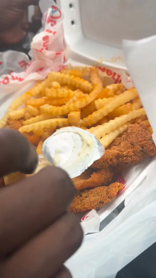 American Deli in Hampton showing visit, quick plate, video by Kacy Press on Facebook