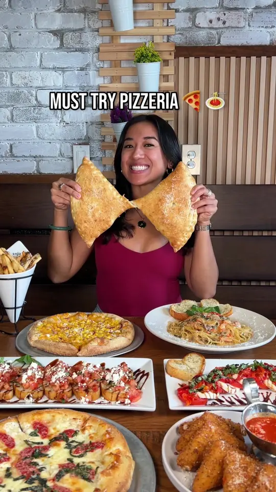  in Florida showing review, visit, pizza, video by explorewithgg on TikTok