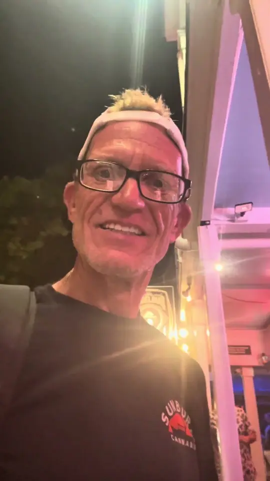 Angelina's Pizzeria in Key West showing pizza, late-night dining, video by Jason Lee on YouTube