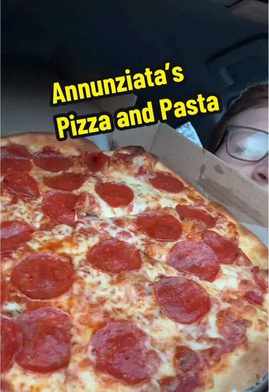 ANNUNZIATA'S Pizza & Pasta in Cumming showing pizza, crust, video by forsythfoodfinder on TikTok