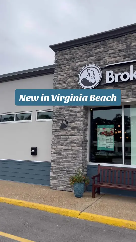 Another Broken Egg Cafe on TikTok, video by rebydonnag