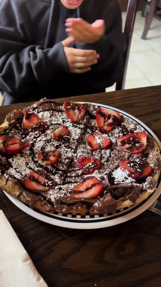 Anthony's Coal Fired Pizza & Wings in Miami showing pizza, nutella pizza, video by allthings_natural on TikTok