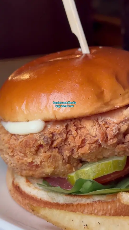 Applebee's Grill + Bar in Atlanta showing dinner, really big meal deal, video by thatredheadedfoodie on TikTok