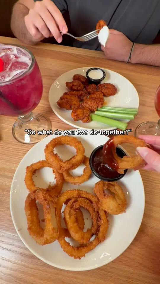 Applebee's Grill + Bar in Spring Hill showing visit, atmosphere, video by Applebee's Grill + Bar on Facebook