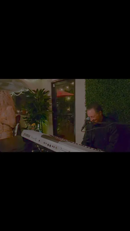 Arturo’s Restaurant in Boca Raton showing dining, dancing, entertainment, video by Tony Abbott on Facebook