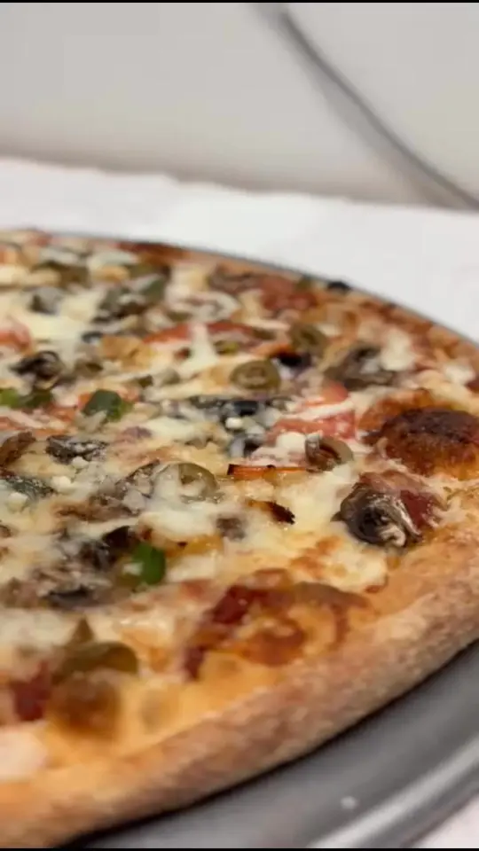 Aspendos Italian Cuisine and Pizza in Jacksonville showing pizza, italian cuisine, video by Aspendos Italian Cuisine on Facebook