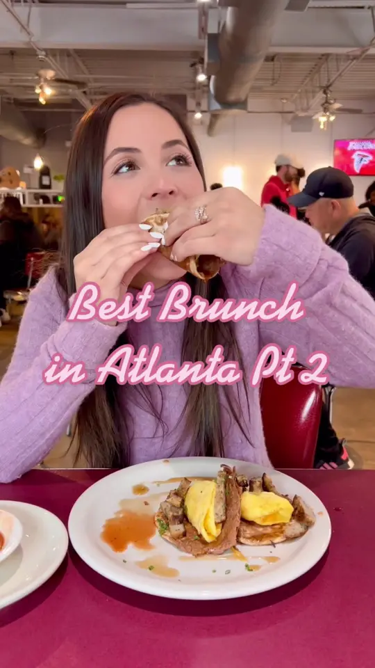 Atlanta Breakfast Club in Atlanta showing restaurant visit, southern breakfast dishes, chicken & waffles, fried green tomato blts, french toast breakfast tacos, dj, video by atlbucketlist on TikTok
