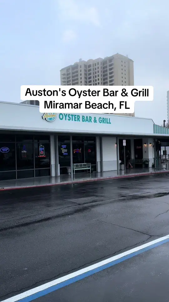 Austons On 98 in Miramar Beach showing oysters, oyster bar, video by tonycufoodtravel on TikTok