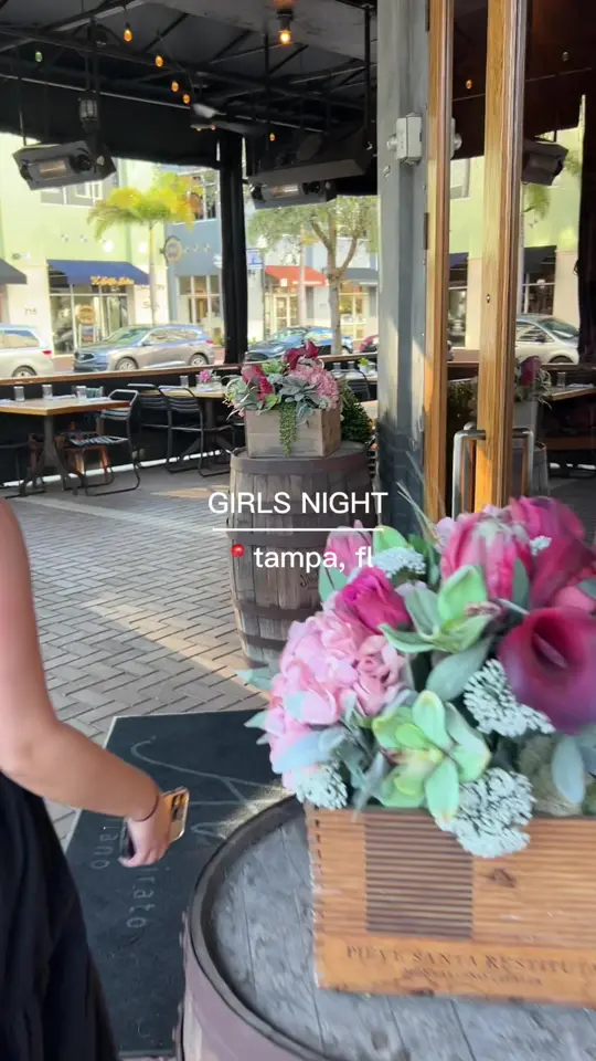 Ava in Tampa showing restaurant visit, pizza, truffle pizza, video by agoldfogle on TikTok