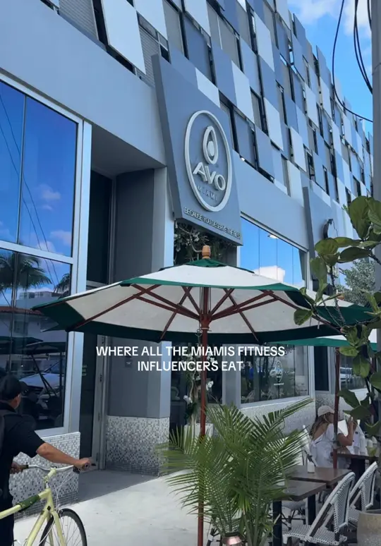 Avo Miami in Miami Beach showing healthy food, review, video by fitbyma on TikTok