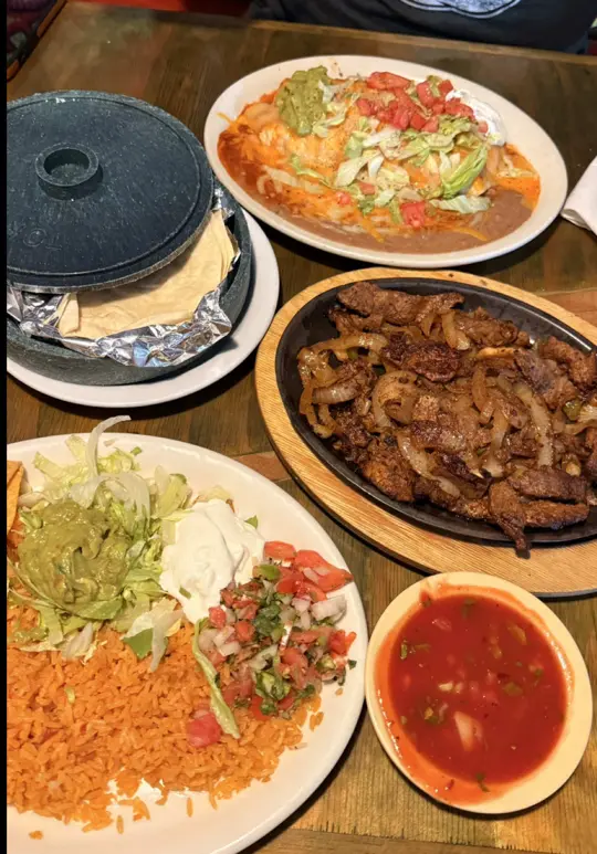 Ay Jalisco II in Vero Beach showing food, lunch, video by renzyreyes4 on TikTok