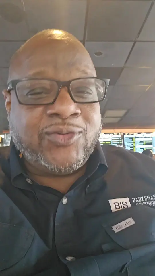 Baby Shane Southern Fried Chicken in Albany showing food, southern fried chicken, video by Baby Shane Southern Fried Chicken on Facebook