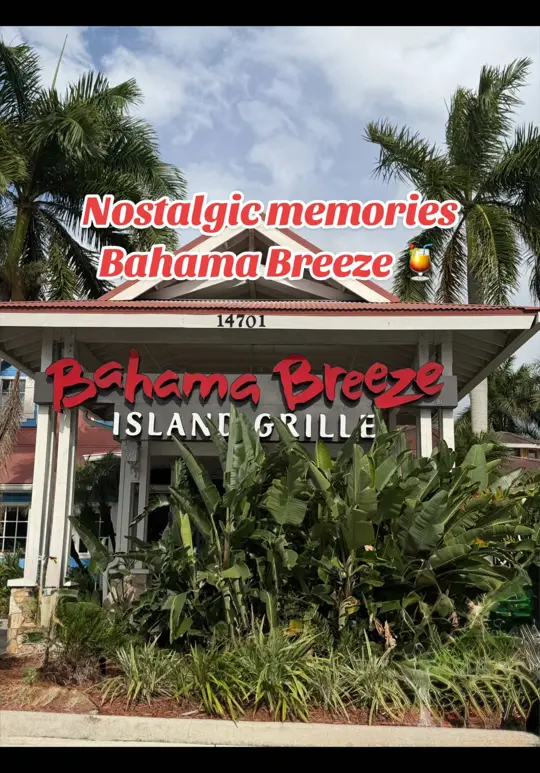 Bahama Breeze in Orlando showing jerk chicken pasta, coconut shrimp, video by pitqueenpov on TikTok