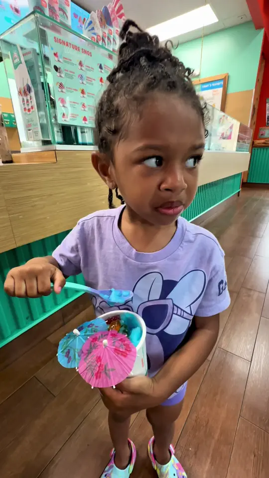 Bahama Buck's - Jupiter in Jupiter showing review, sweet treat, video by therealtazmin on TikTok