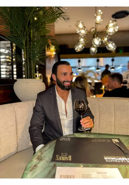 Baires Grill - Brickell in Miami showing visit, restaurant atmosphere, live music, wine, meat, video by ostwalgonzalez01 on TikTok