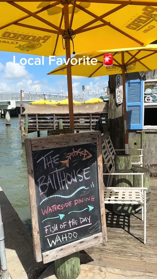 Bait House Tackle & Tavern in Clearwater showing review, visit, seafood, beer, sangria, fishing, video by stayandplayclearwater on TikTok