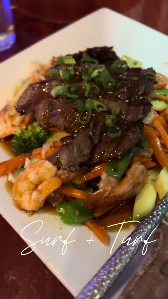 Baitong Thai & Sushi Restaurant on YouTube, video by Dine & Dash