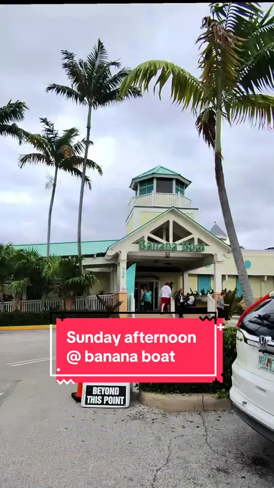 Banana Boat in Boynton Beach showing food, good food, video by msdbrooks1 on TikTok