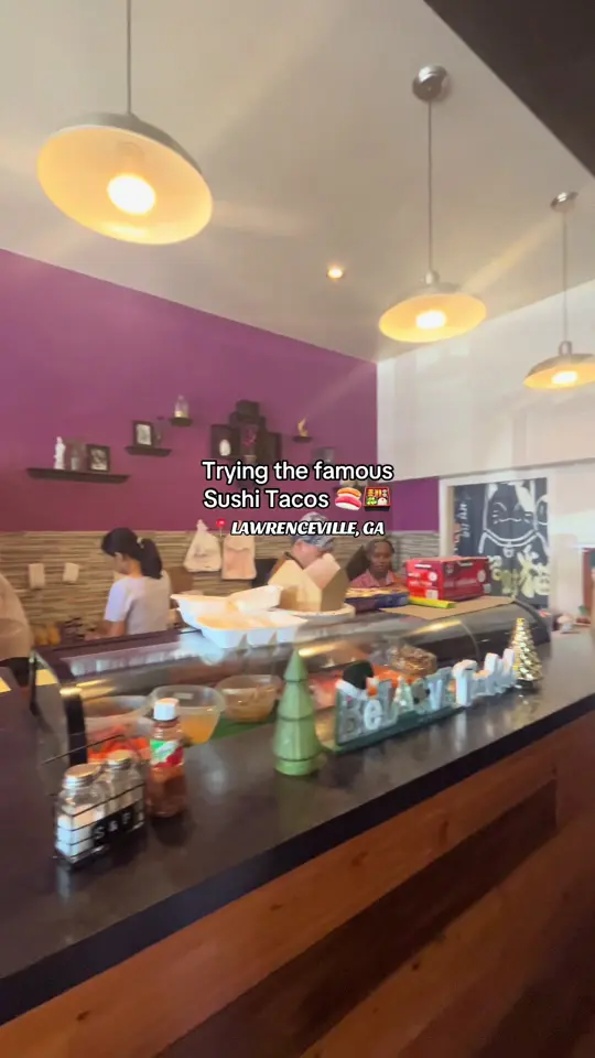 Băozi Asian Street Food (Baobun&Hibachi) in Lawrenceville showing sushi tacos, venue visit, video by valeriafune on TikTok
