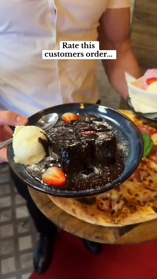 Bar Italia in Lakewood Ranch showing italian food, review, video by 1momento.barnsley on TikTok