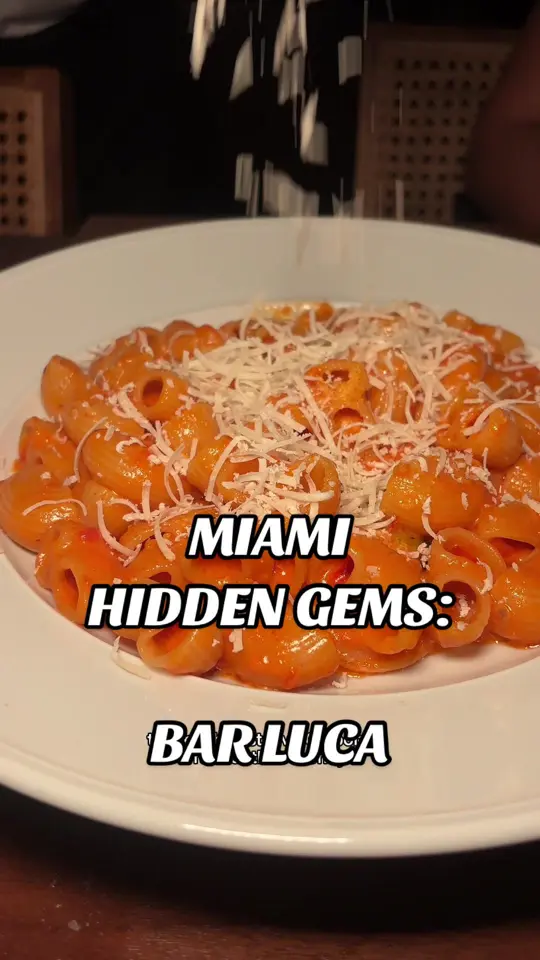 Bar Luca in Miami Beach showing review, visit, pizza, pasta, video by maxeatsss on TikTok
