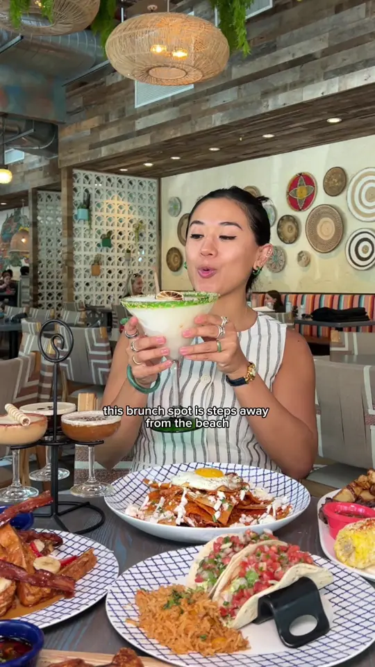 Baresco in Pompano Beach showing brunch, bottomless mimosas, specialty items, video by explorewithgg on TikTok