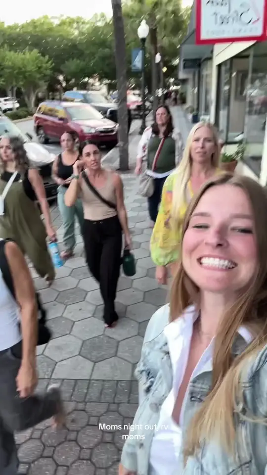 Basil Thai and Sushi in Brunswick showing visit, dinner, video by weplusthreee on TikTok