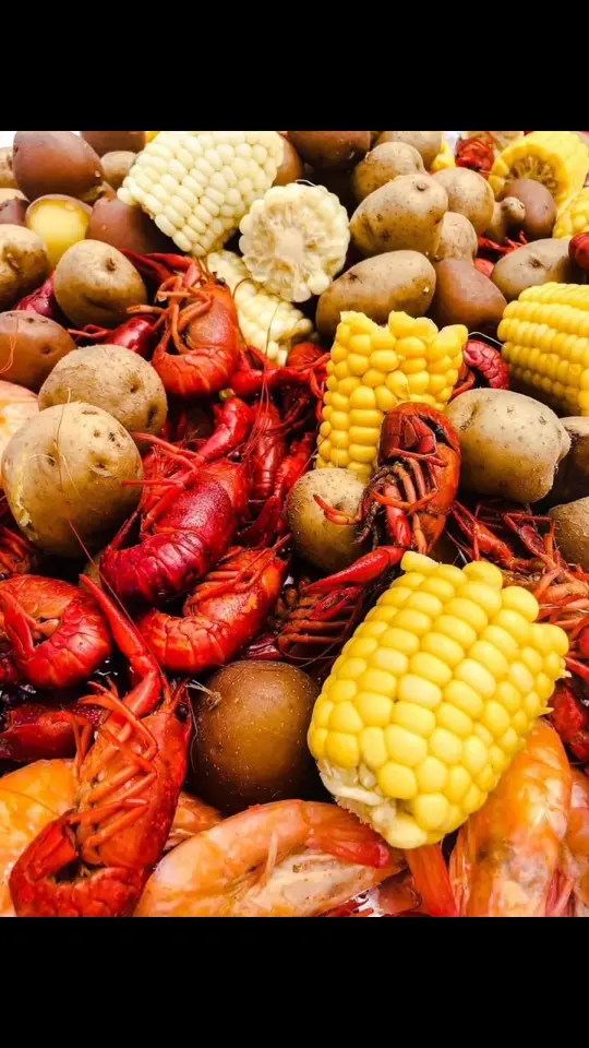 Bayou Bites in Dunedin showing visit, atmosphere, video by Bayou Bites - Dunedin FL on Facebook