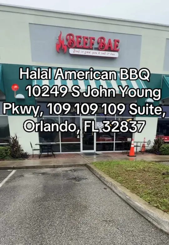 Beef Bae in Orlando showing visit, halal bbq, video by farahthedesifairy on TikTok