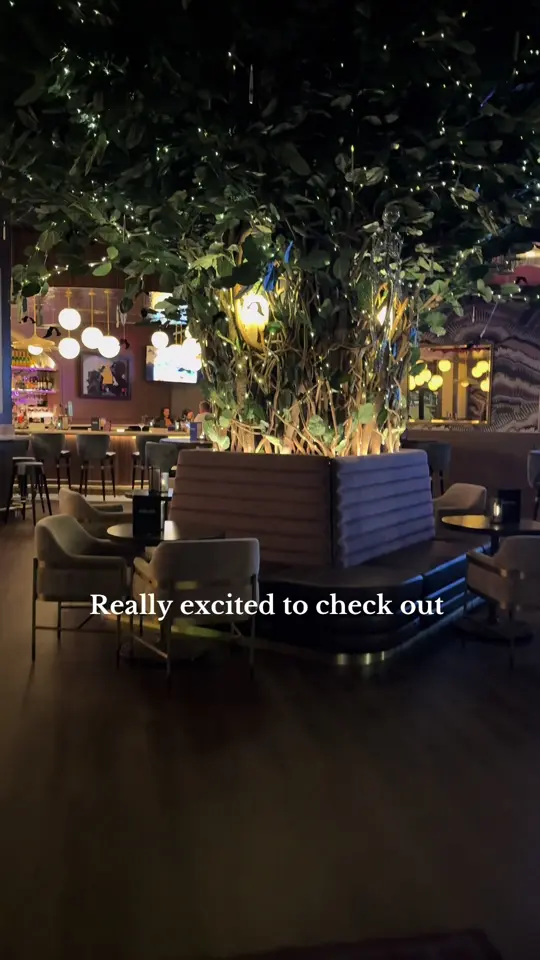 Beeline - Mercato in Naples showing cocktail, atmosphere, visit, video by travelin_with_nelson on TikTok