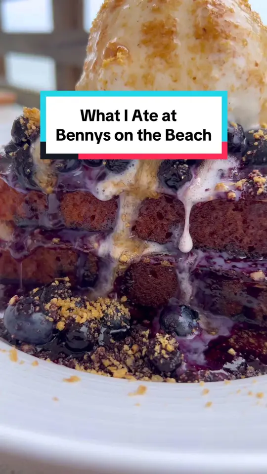Benny's On The Beach in Lake Worth showing food, restaurant visit, video by theshayspence on TikTok