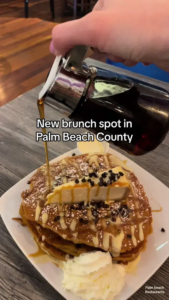 Berry Fresh Cafe in Palm Beach Gardens showing brunch, restaurant visit, video by travelmeetsstyle on TikTok