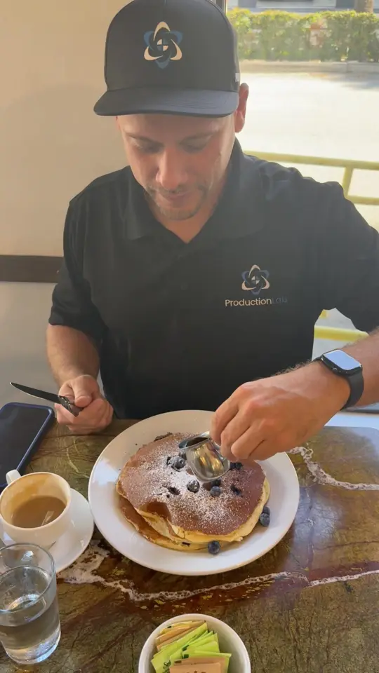 Big Mike’S Healthy Choices- Breakfast - Lunch - Brunch in Fort Lauderdale showing breakfast, lunch, gluten free food, vegan food, made to order meal, video by Big Mike's Gluten Free Baking Company on Facebook