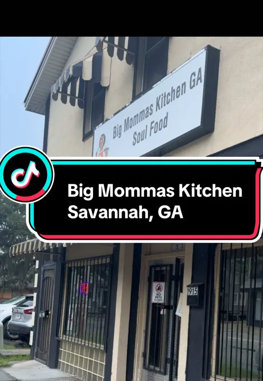 Big Mommas Kitchen GA in Savannah showing review, customer service, corn bread, video by cgb_mrsb4eva on TikTok