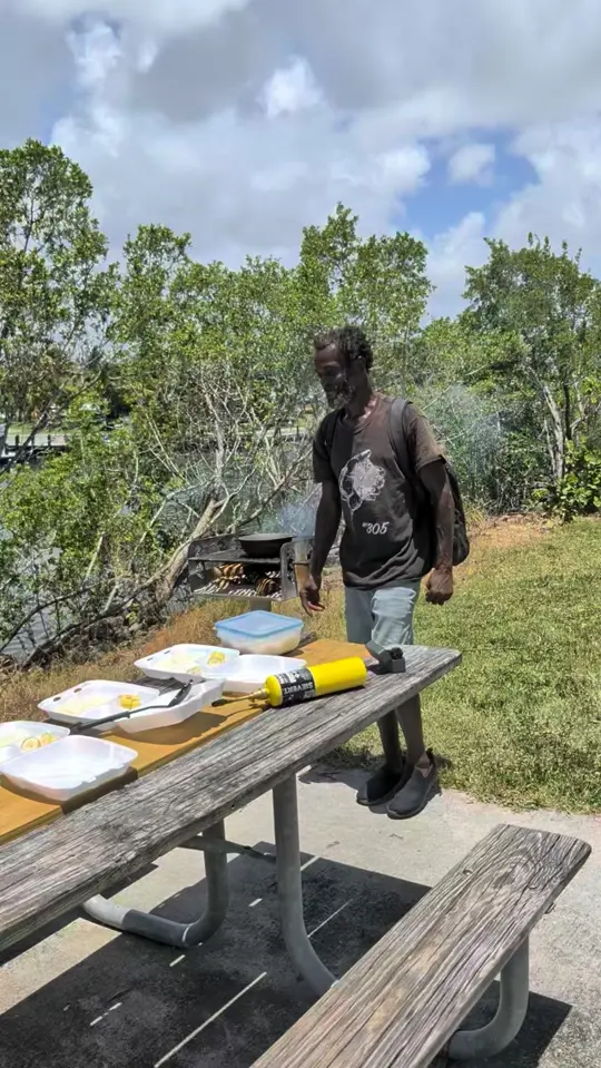 Black Point Ocean Grill in Cutler Bay showing food, frozen ropa vieja, video by Alfred Montaner on Facebook