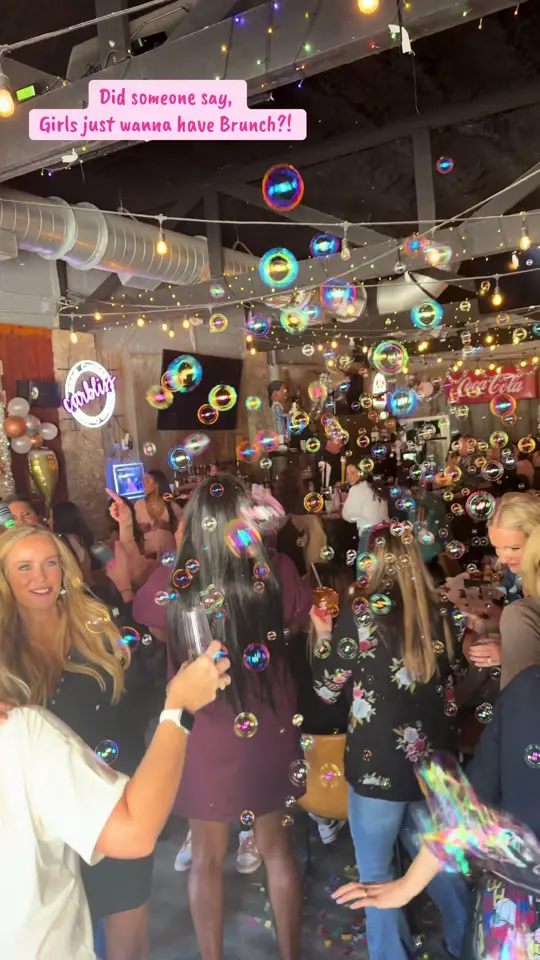 Black Sheep On Broadway in Ocala showing brunch, atmosphere, video by blacksheepbossbabe on TikTok