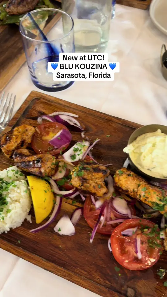 Blu Kouzina in Sarasota showing fresh food, delicious food, greek food, video by sunnylifebylily on TikTok