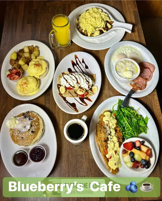 Blueberry's Restaurant in Naples showing food, freshly prepared meal, video by Blueberry's Cafe on Facebook