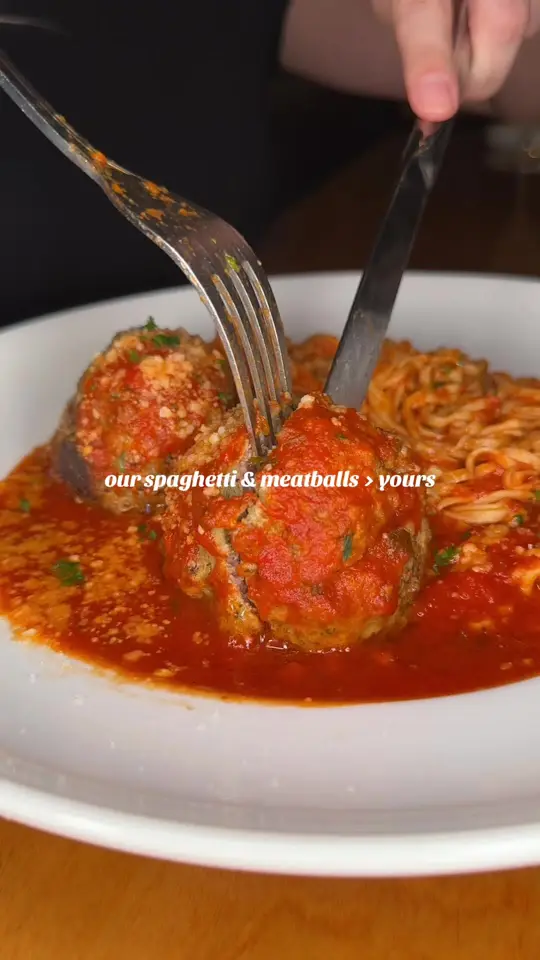 Bocelli in Tampa showing spaghetti and meatballs, pasta recipe, video by bocellitampa on TikTok