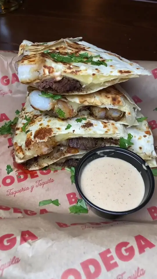 Bodega Taqueria y Tequila in Miami showing food, shrimp and short rib quesadilla, video by foodyfetish on TikTok