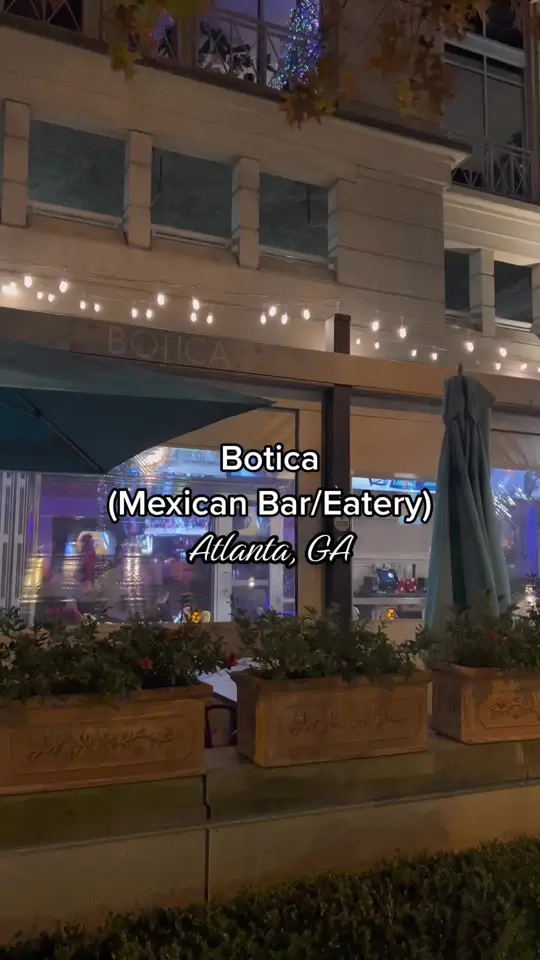 Botica in Atlanta showing restaurant visit, shrimp taco, guacamole, oysters, chicken shawarma taco, wagyu meatballs, coconut pineapple mojito, video by lovelaval on TikTok