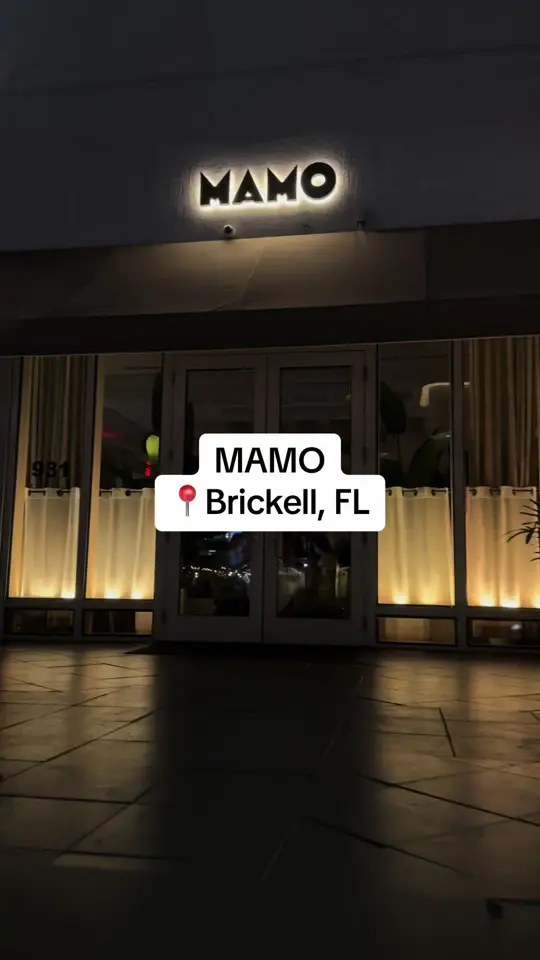 Brickell City Pizza in Miami showing italian food, truffle pizza, video by danielaanidjar on TikTok