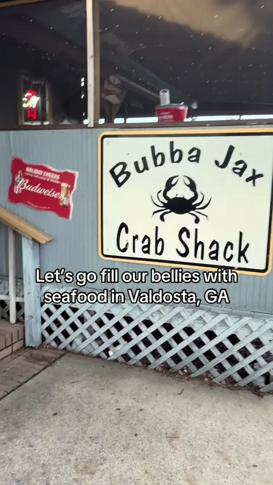 Bubba Jax Crab Shack in Valdosta showing seafood boil, shrimp boil, crab legs, video by kimdanger1 on TikTok