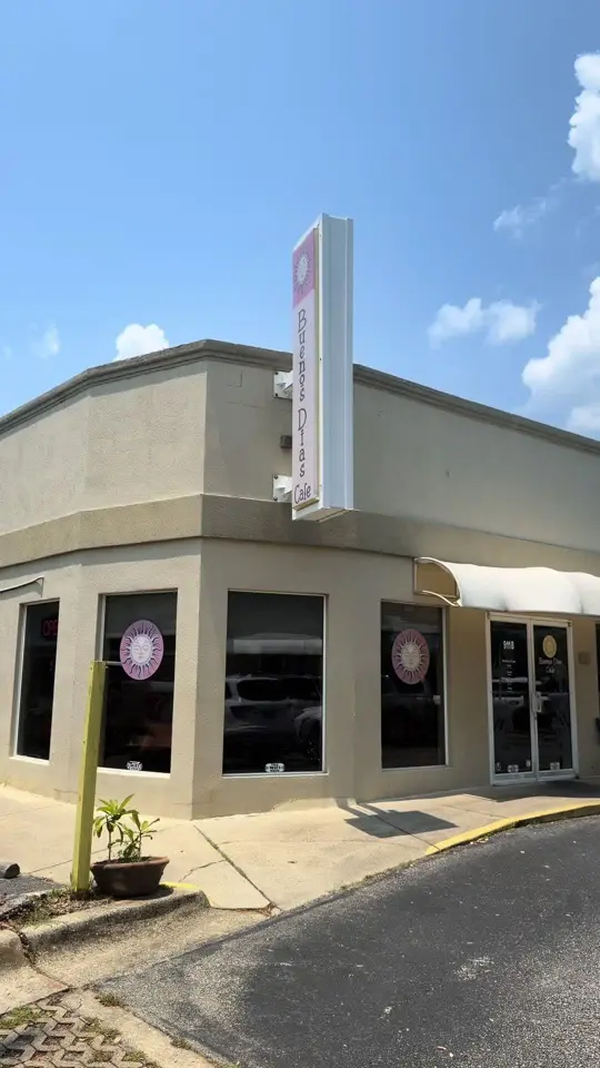 Buenos Dias Cafe in Gulf Breeze showing review, visit, video by marifoodreviews on TikTok